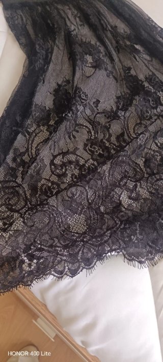 Falda encaje transparente negra Talla S