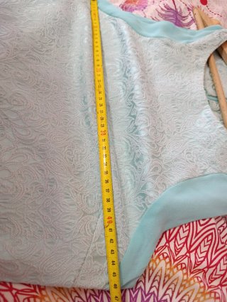Vestido corto azul con textura