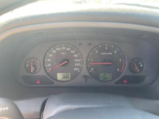 Volvo V40 2003