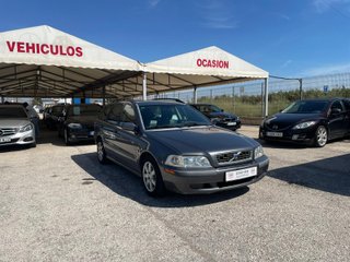 Volvo V40 2003