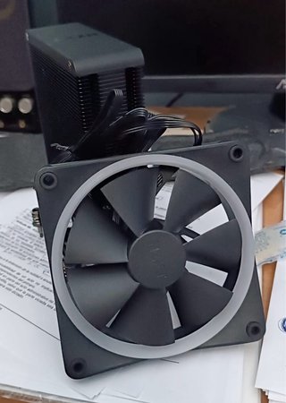 NZXT T120 RGB - Disipador CPU Alto Rendimiento