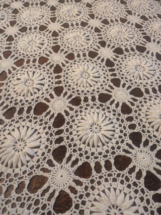Mantel Crochet Beige/Blanco