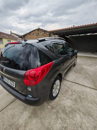 Peugeot 207 2010