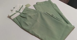 Pantalones verdes y blancos