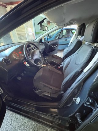 Peugeot 308 1.6 HDi 110 Confort 5p FAP
