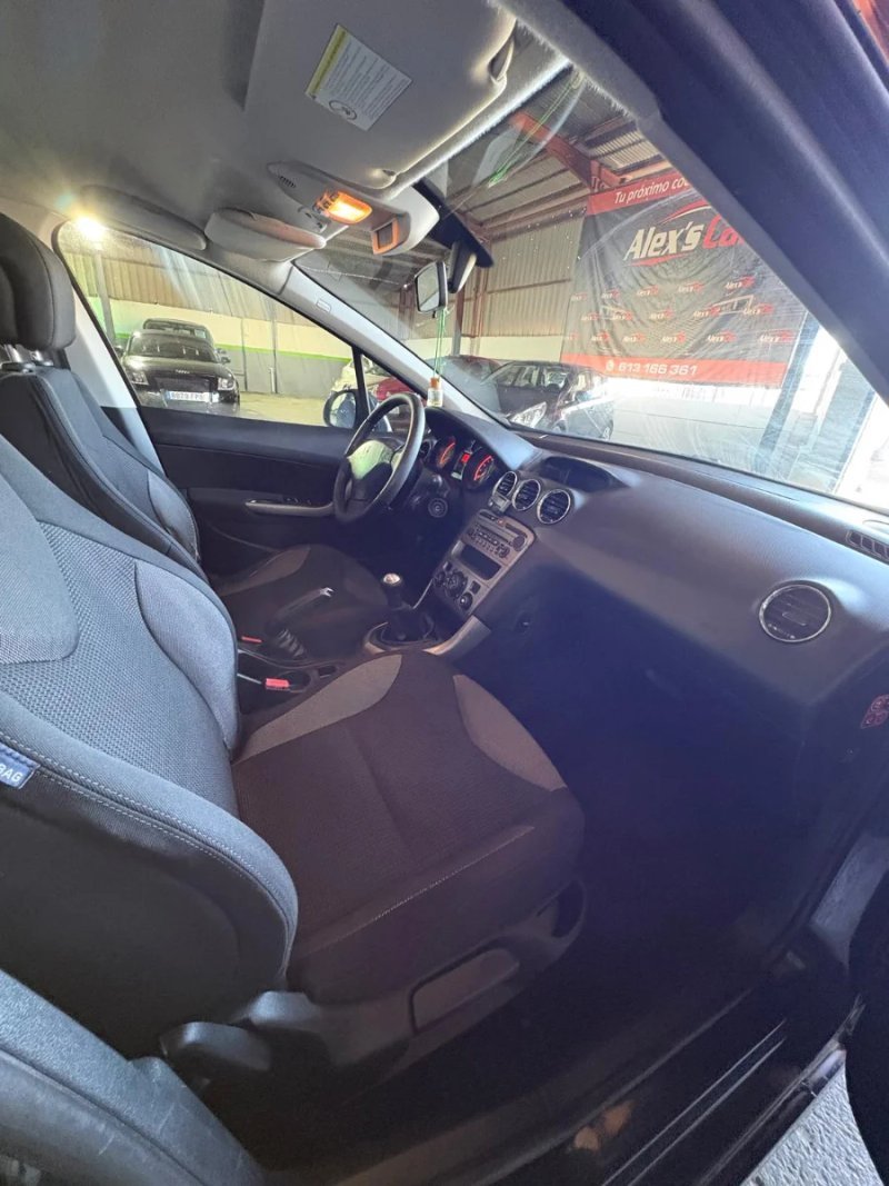 Peugeot 308 1.6 HDI Confort FAP 2008, foto 15