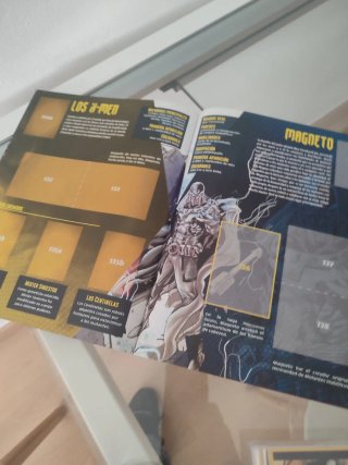 Album Cromos Marvel Vs Panini