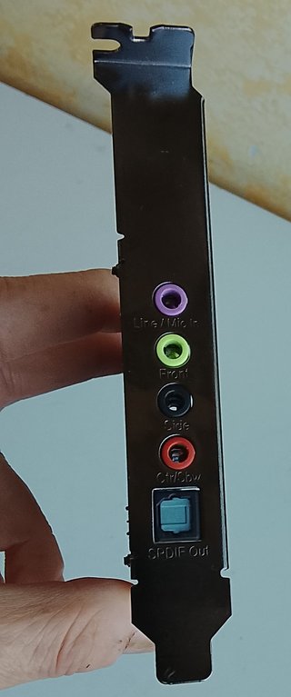 Scheda audio Asus gaming qualità audio  semi-nuova