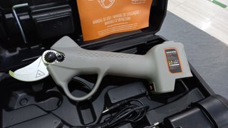 Tijera de podar eléctrica Daewoo DAWS-035SG