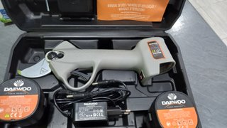 Tijera de podar eléctrica Daewoo DAWS-035SG