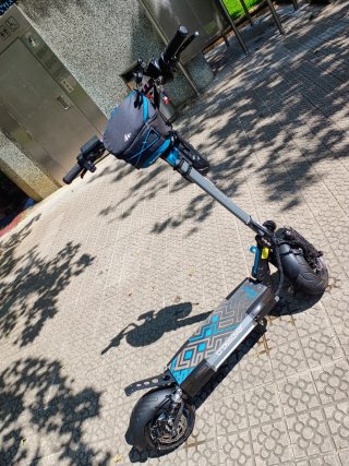 Patinete Eléctrico Crossover Negro/Azul 50kmhr