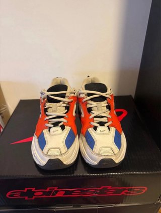 Nike M2K Tekno Naranja Blanco
