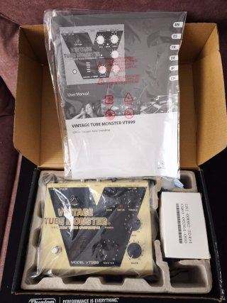 Behringer VT999 Vintage Tube Monster Overdrive