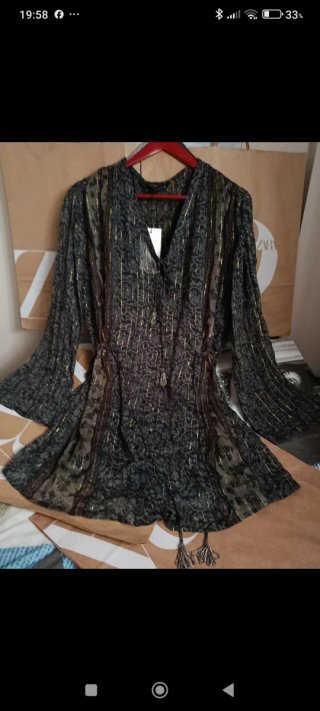 Vestido Zara negro y dorado