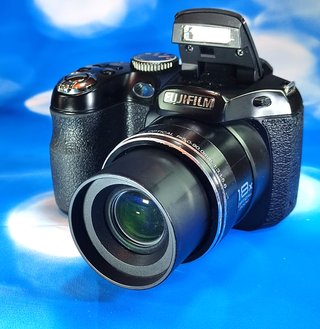 FUJIFILM S2980 FINEPIX 2703A