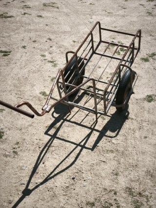 Carro de mano antiguo