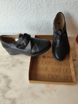 Zapatos Piesanto negros para plantillas