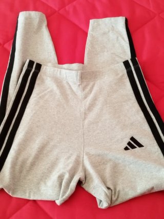 Leggings Adidas grigi con bande