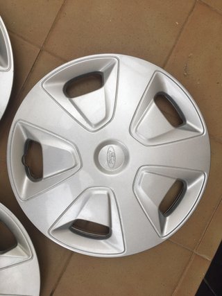 Tapacubos Ford 15”
