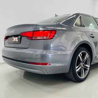 AUDI A4 S line 35 TDI S tronic