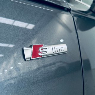 AUDI A4 S line 35 TDI S tronic