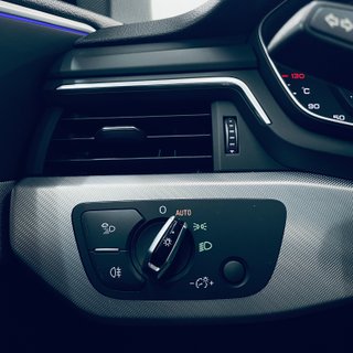 AUDI A4 S line 35 TDI S tronic