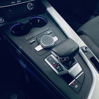 AUDI A4 S line 35 TDI S tronic
