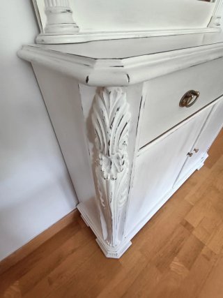 Mueble recibidor blanco con espejo