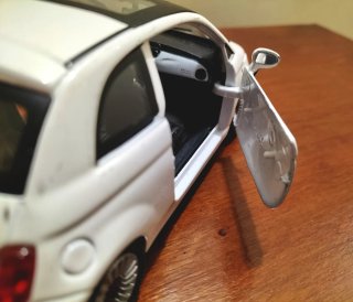 Fiat 500 Bburago 1/24