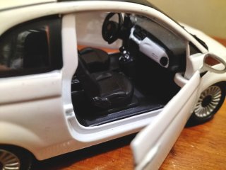 Fiat 500 Bburago 1/24