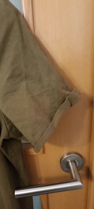 Camiseta de algodón verde oliva