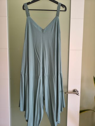 Mono holgado mujer. Verde.