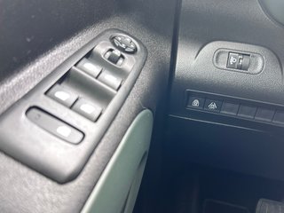 Citroen Berlingo TALLA M BLUE HDI 130 EA T8 SHINE
