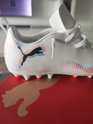 Botas Puma FUTURE 8 PLAY MG