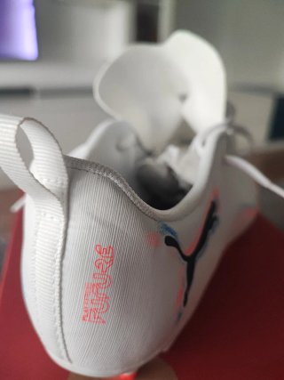 Botas Puma FUTURE 8 PLAY MG