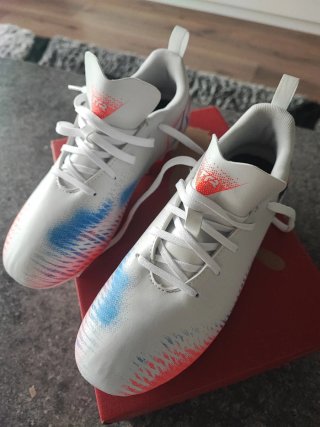 Botas Puma FUTURE 8 PLAY MG