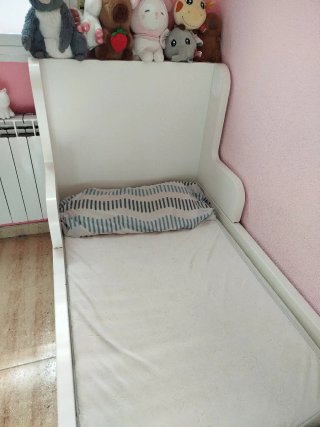 Cama infantil blanca modelo Busunge
