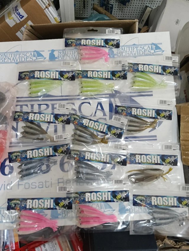 Lote  vinilos señuelos pesca ROSHI - medida 105mm