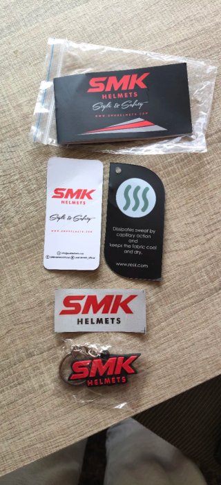 Casco Integral SMK Titan Fibra Competición