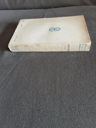 Libro antiguo 1942 Zafari