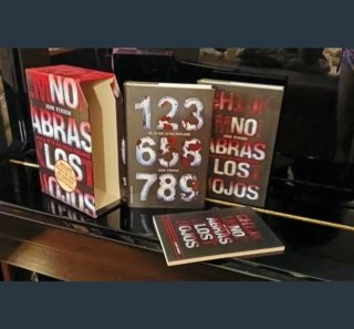 Pack 2 novelas negras + cuadernito