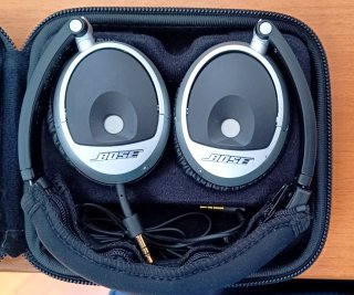 Cuffie Bose TriPort OE (On-Ear)