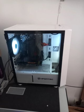 PC Gaming NFORTEC Blanco con RGB