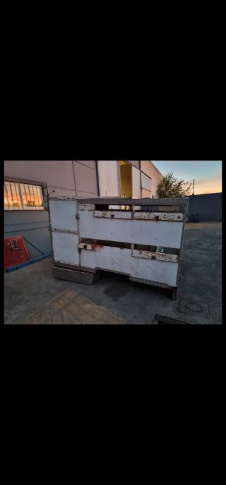 Caja metálica Land Rover Defender 110/130