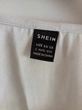 Camiseta SHEIN Beige/Blanca Talla L Más bien XXL,