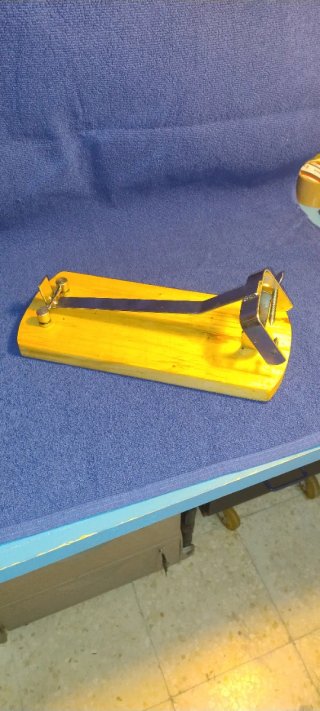 2 Jamoneros de madera y metal,uno plegable