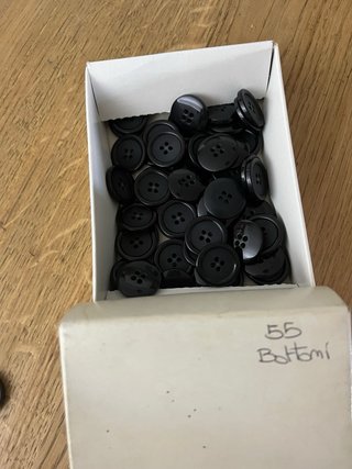 Scatola 55 bottoni