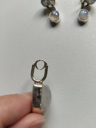 Conjunto Plata de Ley: Pendientes y Colgante