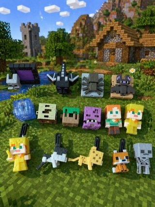 Figuras Minecraft Kinder Joy
