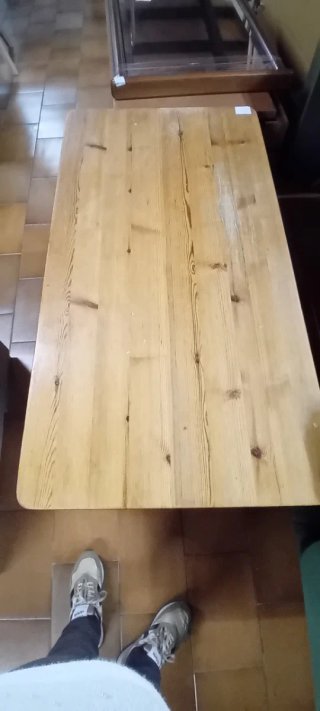 Mesa de pino rústica